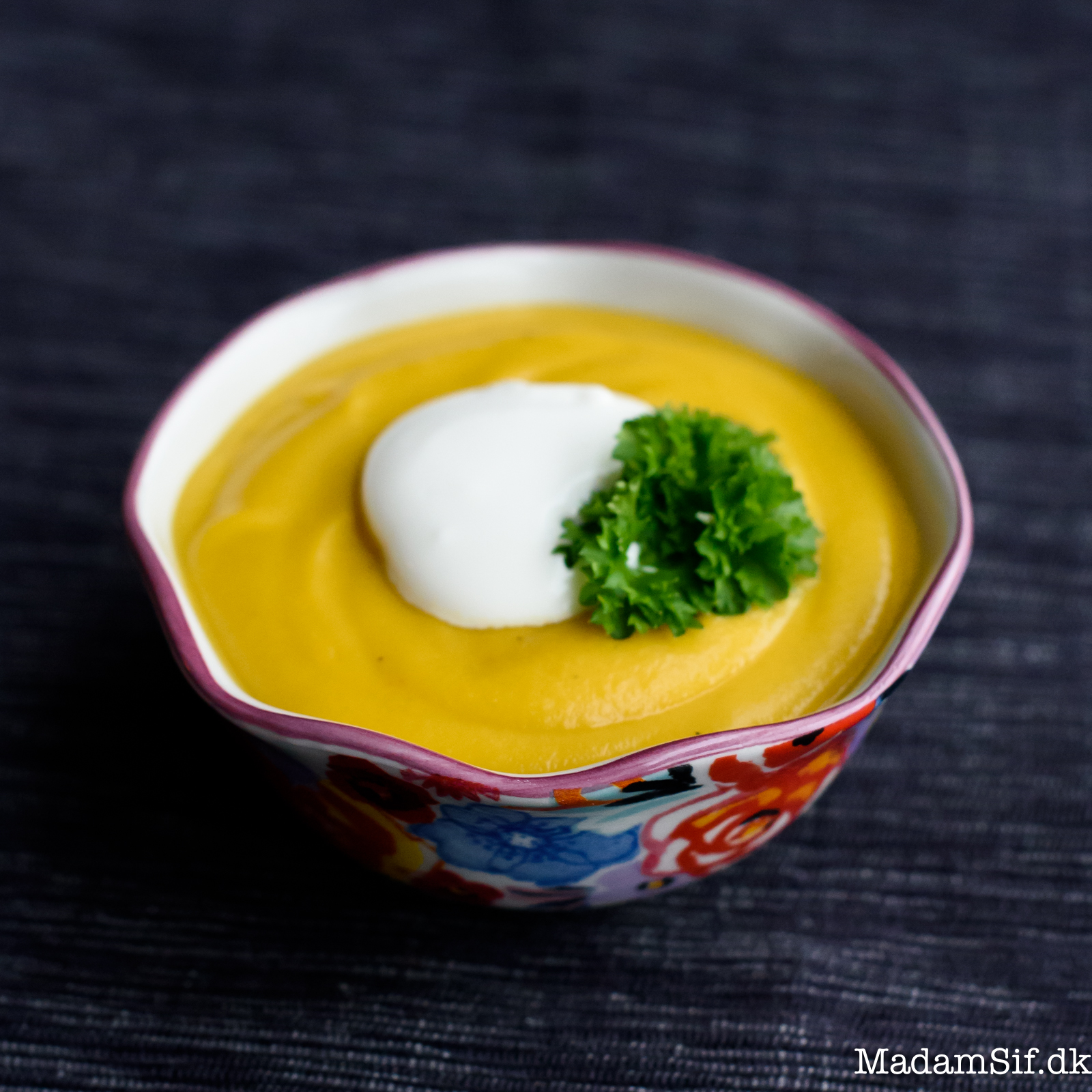 Meget gul suppe