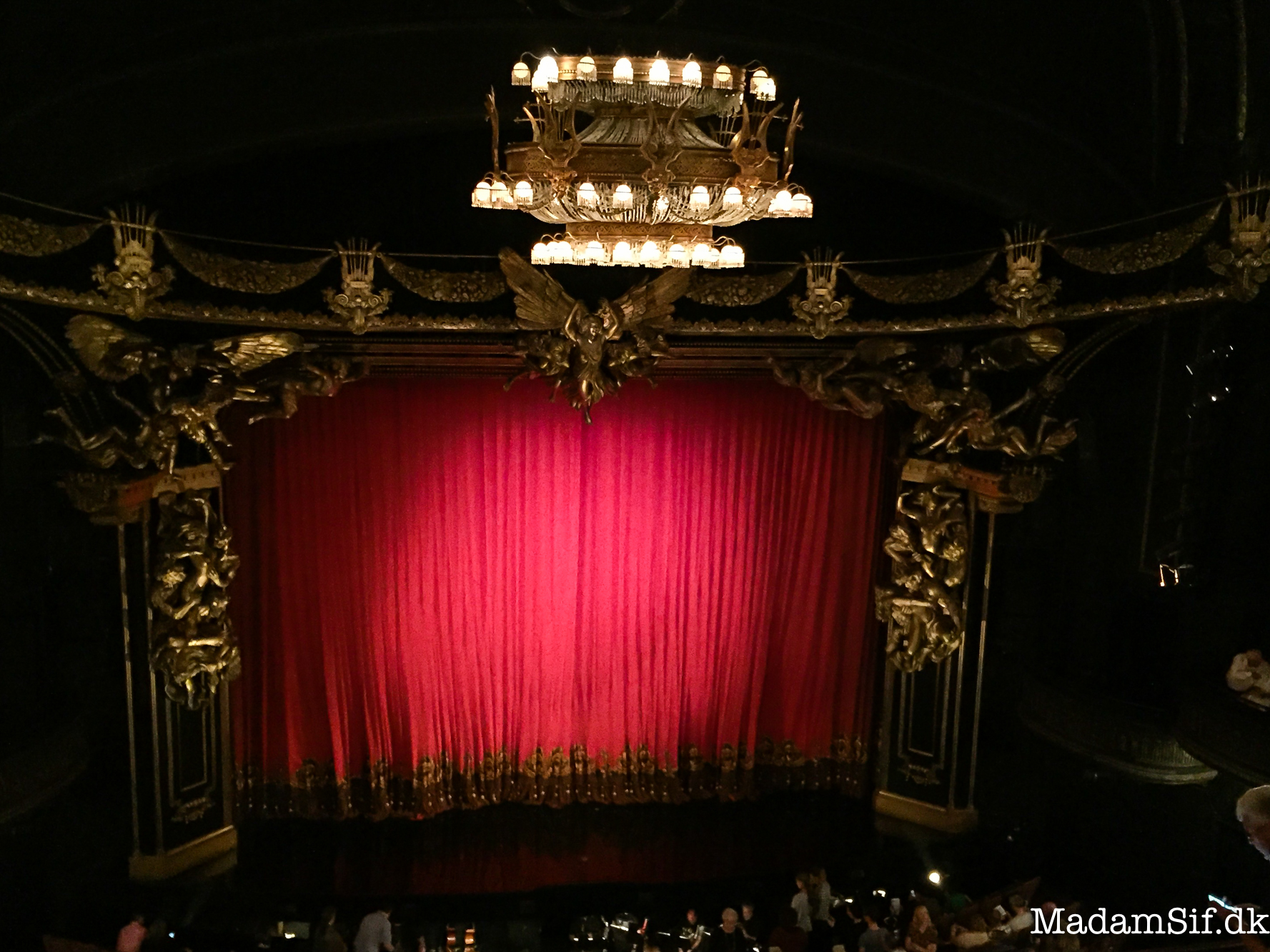 The Phantom of the Opera i pausen.