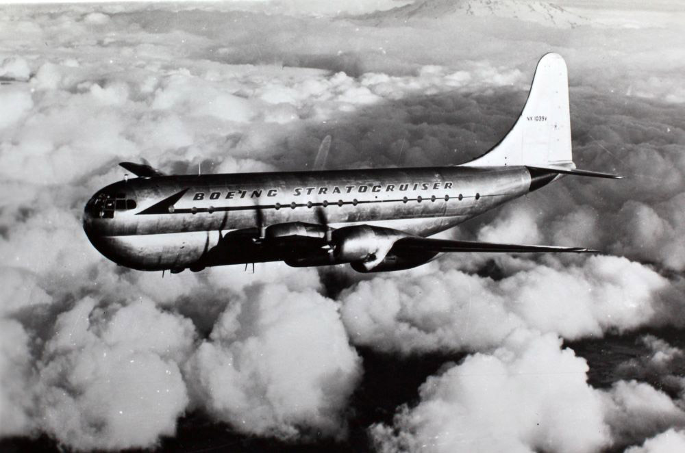 Boeing 377 Stratocruiser. Kilde: San Diego Air and Space Museum Archive